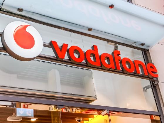 Vodafone share price suffers a harsh reversal: buy the dip?