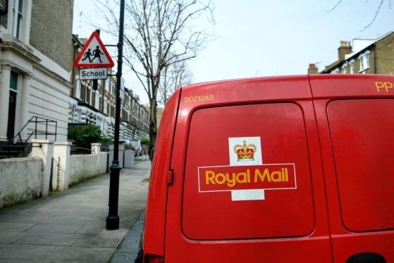 IDS share price: Royal Mail sits at a key support ahead of Nov 11