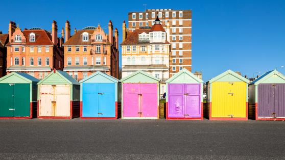 Good news for the UK economy as retail sales rebound 2.9%